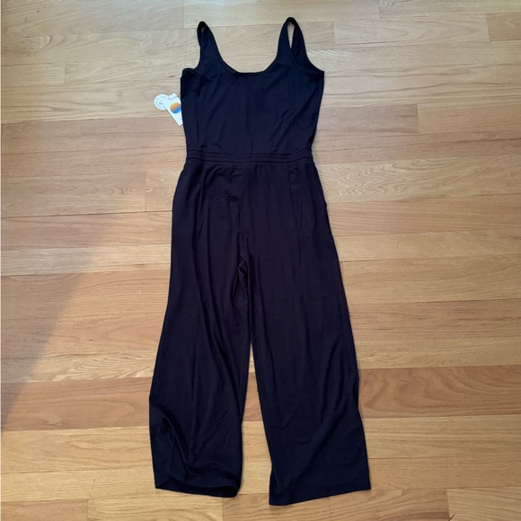 Vuori Falls Jumpsuit in Midnight Heather - Picture 6 of 9